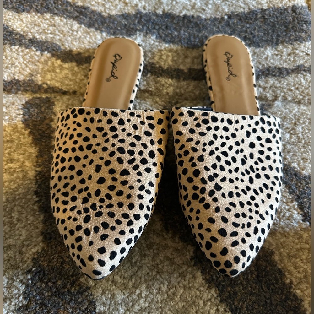 Qupid Leopard Mule shoes Women’s Size 7